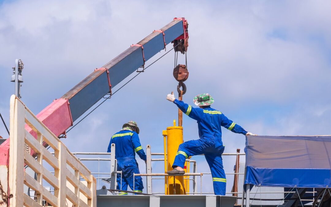 Safe Lifting Operations for Oil and Gas